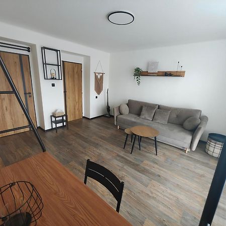 Apartman Opava S Parkovanim Экстерьер фото